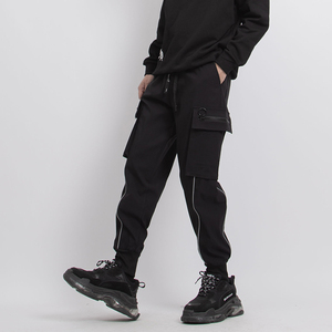 2022秋季新款大口袋机能工装裤潮流痞帅束脚裤男搭配老爹鞋的裤子