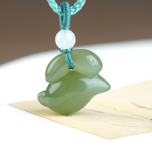 新疆和田玉趴趴兔挂件男女款生肖兔子玉石卡通兔玉坠颈饰吊坠