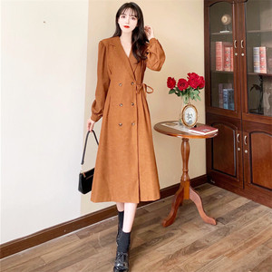 大码女装秋冬新款双排扣法式少女风衣外搭长裙胖mm宽松显瘦连衣裙