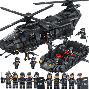 特警战队CH47支奴干重型运输机铺路鹰黑鹰武装直升机军事拼装积木