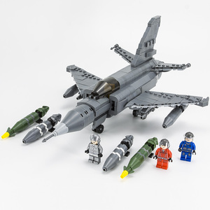 兼容乐高moc老式军事飞机强5强击机喷气战斗机轰6k轰炸机拼装积木