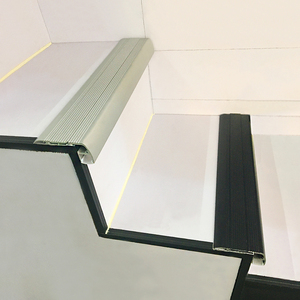 网红明装楼梯踏步灯led台阶追光流水感应灯别墅阶梯灯铝合金灯槽