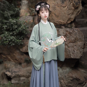 出租汉服明制原创秋冬绣花宋制圆领大襟大袖衫古装话剧表演服租赁