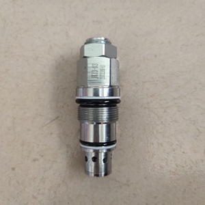 新源65/75胶轮式挖掘机 jk龙工回转马达瑞隆旋转马达r115溢流阀