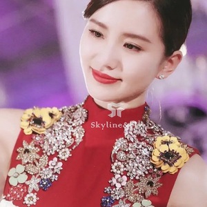 高端定制刘诗诗同款钉珠中式鱼尾结婚晚礼服新娘宴会红色敬酒服新