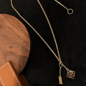 代购loewe/罗意威新款anagram月饼项链金银色黄铜logo女士毛衣链