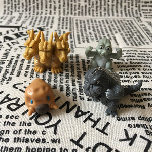 迷你版怪兽玩具