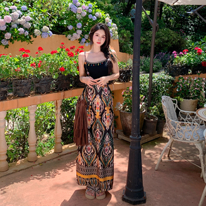 云南民族风复古黑花一片式开叉金边筒裙度假半身长裙泰国版纳旅游