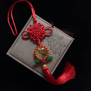 纯手工编织纪念币挂件 生肖硬币装饰 硬币保护民族风中国结车挂