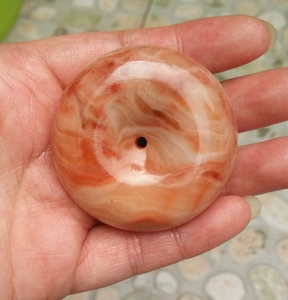 宁强红珊瑚玉石彩色厚平安扣卷纹粉红白手玩件车挂全手工化石精品