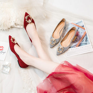 红色婚纱鞋2024新款新娘鞋礼服中式水晶鞋孕妇伴娘秀禾平底单鞋女