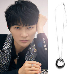 周深东方风云榜音乐盛典同款三环钻圈项链锆石钛钢潮choker锁骨链