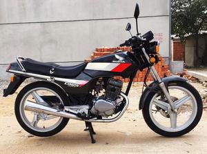 本田cb125摩托车