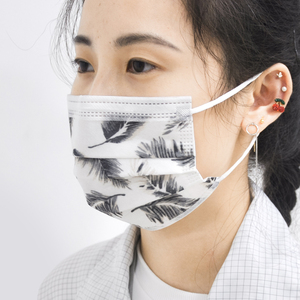 兴业卓辉医用一次性口罩成人防寒透气三层面罩医生专用男女10/包