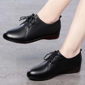 真皮系带平底平跟妈妈鞋中年春秋款单鞋软底工作皮鞋女苏二十七品牌