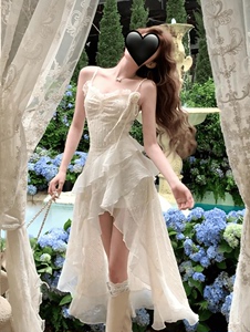 画解 /天使之翼‘’白色木耳边设计感纯欲吊带连衣裙