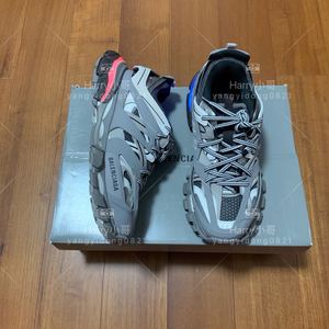 balenciaga track runner led