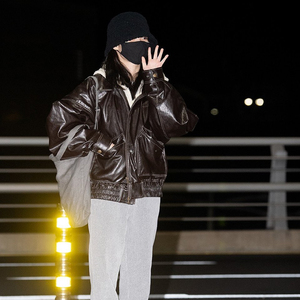 韩国明星李知恩iu同款衣服2022年春秋宽松百搭机车皮衣收腰外套女