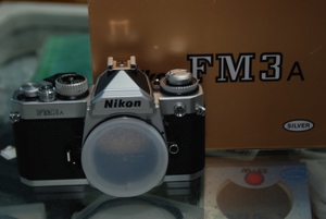 98新NIKON FM3 单机带包装银色