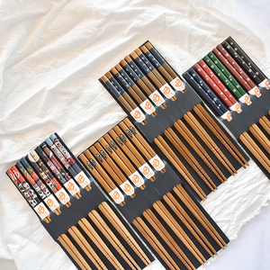 包邮日式创意可爱竹筷子防滑个性情侣筷子5双装家用套装礼盒