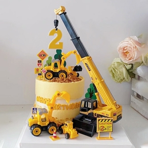 网红大型挖掘机工程车塔吊儿童男孩玩具路障插件烘焙蛋糕装饰摆件