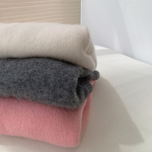 金蘑菇菇【康赛妮白厂丝】韩版宽松圆领短款羊绒毛衣