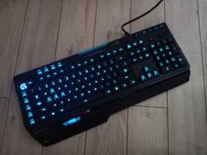 旧的罗技g610樱桃红轴茶轴键盘g910 欧姆龙轴机械键盘正常使用