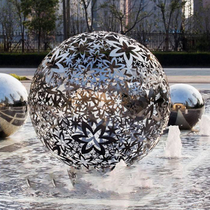 大型金属不锈钢镂空球雕塑定制铁艺抽象灯光球广场售楼处水景摆件