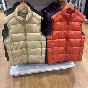 优衣库羽绒马甲男