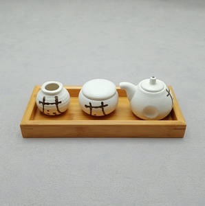 日本料理陶瓷餐具牙签筒辣椒罐七味粉瓶酱油壶桌面调料三件套托盘