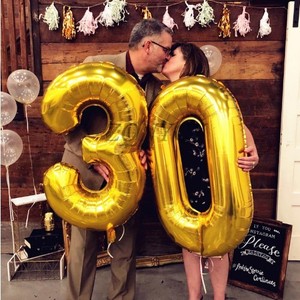 32寸大号数字铝膜气球生日布置周年金婚毕业装饰气球晚会背景结婚