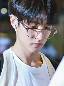 黄仁俊李易峰同款光学眼镜框架男gucci古驰古奇男女太阳镜gg0241o