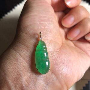 翡翠满绿四季豆吊坠