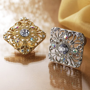 日本原装进口正品大美人新美感饰品流行首时尚饰品新胸针围巾夹方