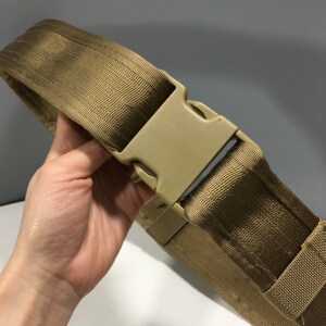 外贸战术多功能松紧捆绑带塑料插扣尼龙行李捆扎带腰裤带腰带尾货