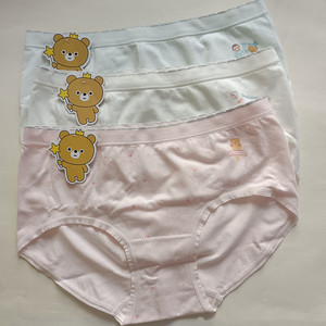 3条装儿童女童三角裤无缝莫代尔抗菌透气中腰蚕丝底裆柔软女内裤