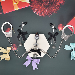 金属肛塞手铐情趣捆绑束缚g点探索调教sm蝴蝶结宫铃铛乳夹性玩具