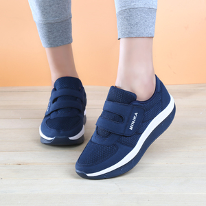 赵之心健走鞋中老年鞋摇摇鞋女运动飞织网鞋舒适健走弧形底快走鞋