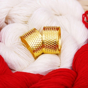 结婚礼金色顶针箍针线盒家用diy缝纫抵戒指环新娘女方备婚陪嫁用