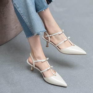 女鞋夏季尖头细跟凉鞋,款式小众,欧美风,性感风格,显瘦好看哦
