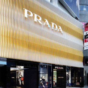 表面处理弧形方通吊顶门头拉弯铝方管木纹色异形波浪方通定制厂家