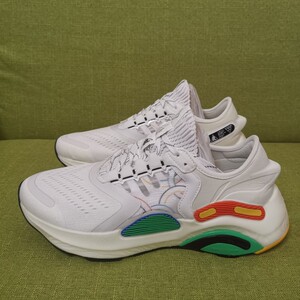 lining李宁岚plus跑步鞋男女情侣低帮超轻减震透气轻便健身运动鞋