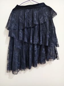 [五系列]蕾丝不规则深蓝色半身裙S码
