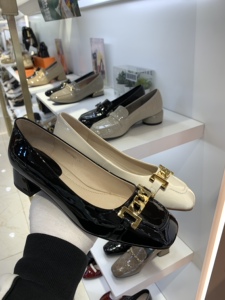 aolun澳伦皮鞋实体店女鞋 2022年春夏新品时尚粗跟时装漆皮百搭款