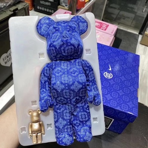 bearbrick clot nike 蓝丝绸 400%  陈冠希 edc 积木熊 be@rbrick