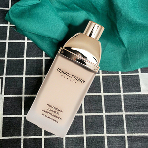 完美日记粉底液黑盖