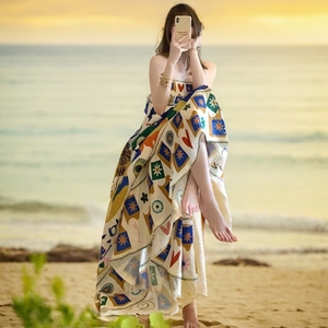 茶歇法式独特别致绝美裙子波西米亚海边度假民族风印花吊带连衣裙