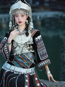 服装女壮族广西演出服成人舞蹈表演服苗族土家族瑶族服饰23人付款88