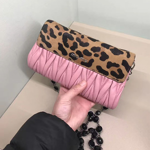 正品意大利折扣店代购miumiu女士豹纹宝石链条斜跨小包马毛拼接