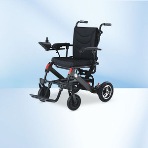 最轻最小折叠电动轮椅图片